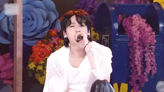 BTS Jungkook Gives Tough Competition To Shahid Kapoor With Killer Dance Moves On Aaja Ve Mahi Song | Viral Video
